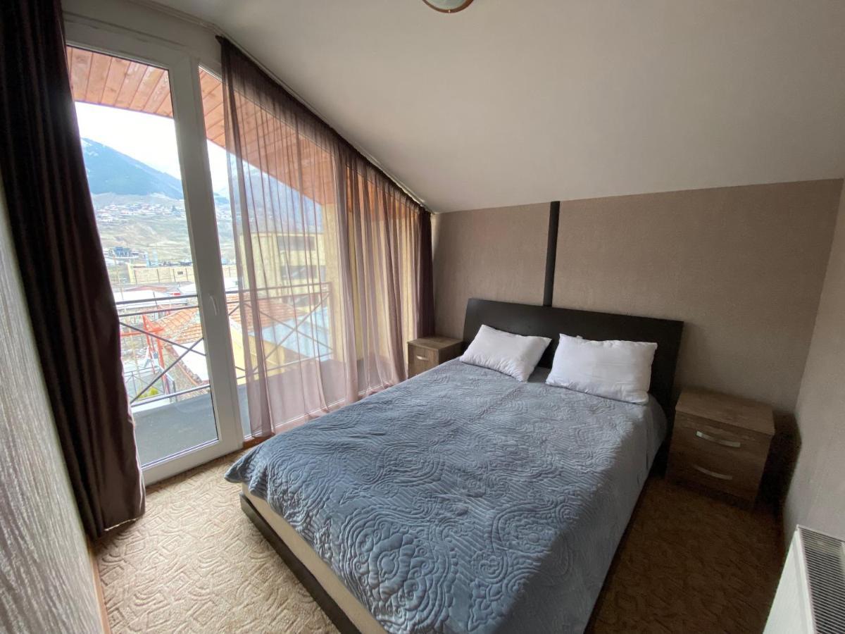 Uptown Boutique Kazbegi Hotel Exterior foto