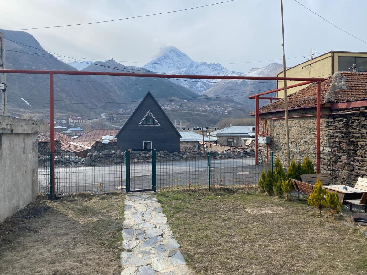 Uptown Boutique Kazbegi Hotel Exterior foto